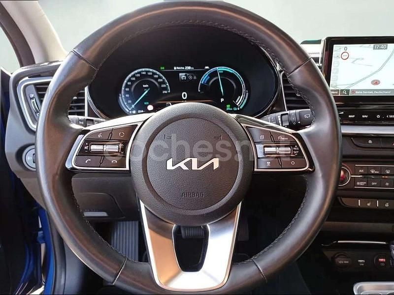 Usado Kia XCeed 141 CV (103 kW) 2022 Azul SUV