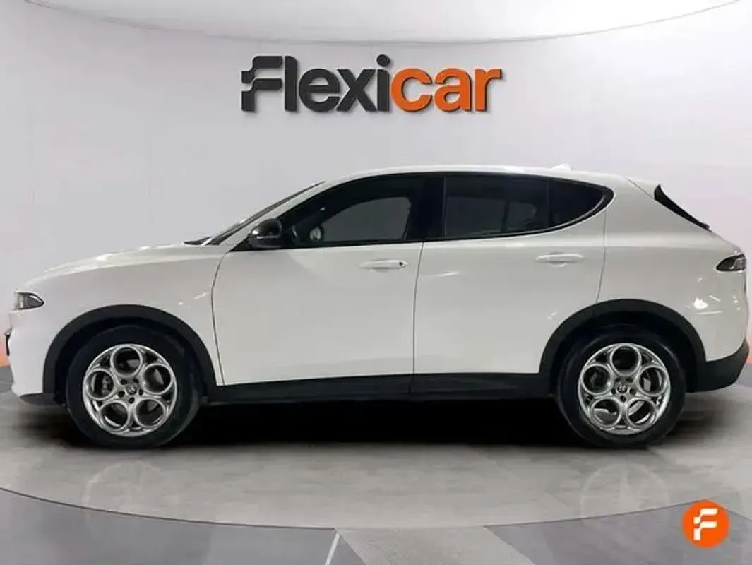 Usado Alfa Romeo Tonale Sprint 131 CV (96 kW) 2023 Blanco SUV