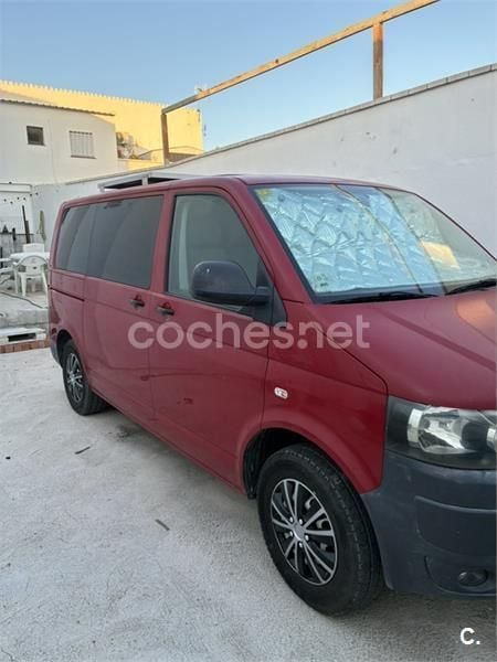 Rojo Usado 2013 VW T5 Pro Van | 18.900 € (Precio justo) - Imagen 1/2