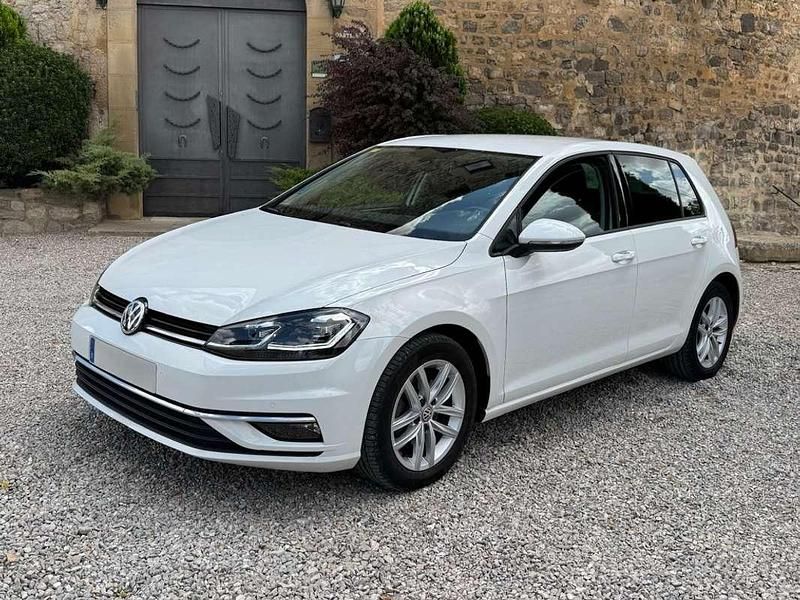 Blanco Usado 2018 VW Golf VII Advance Utilitario | 18.500 € (Precio justo) - Imagen 1/4