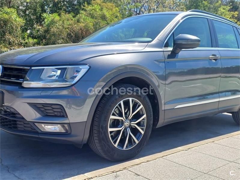Gris / plata Usado 2019 VW Tiguan Advance SUV | 23.600 € (Precio justo) - Imagen 1/4