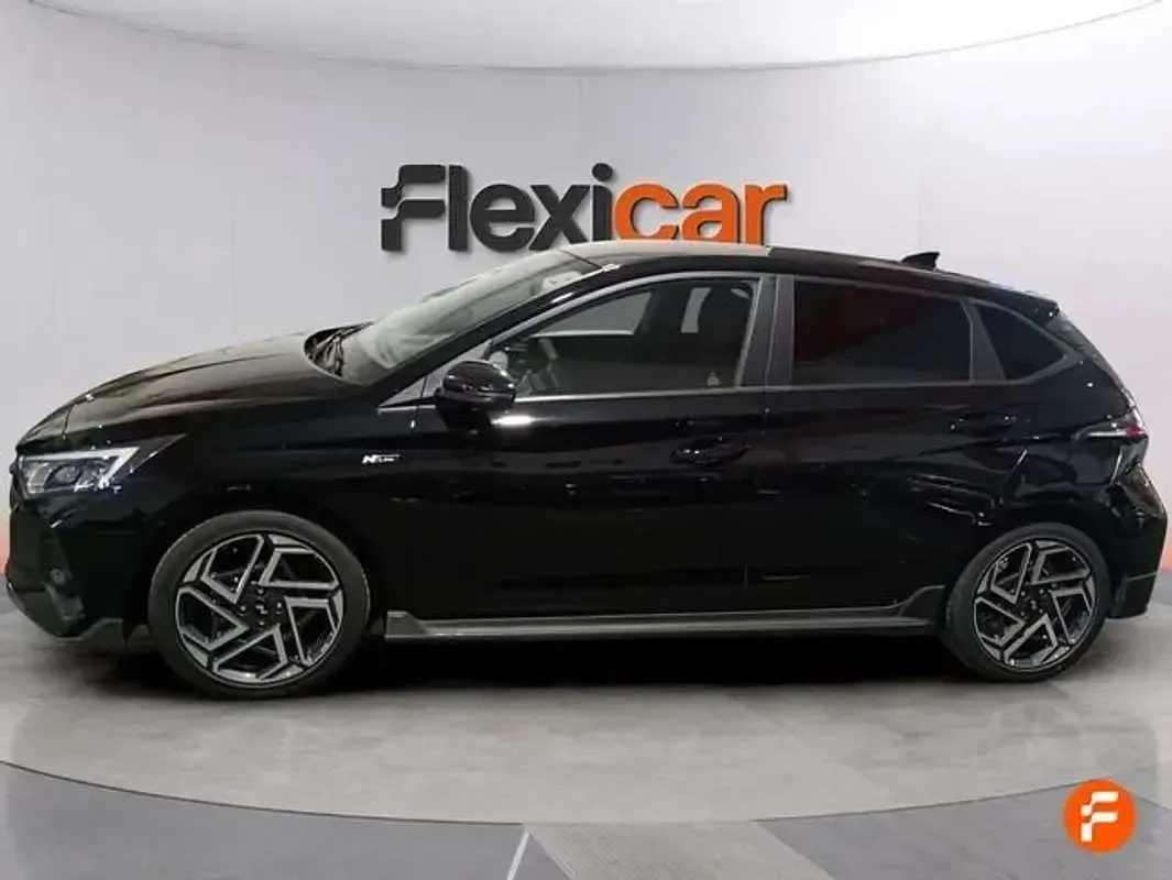 Usado Hyundai i20 N Line 80 CV (58 kW) 2025 Negro Utilitario