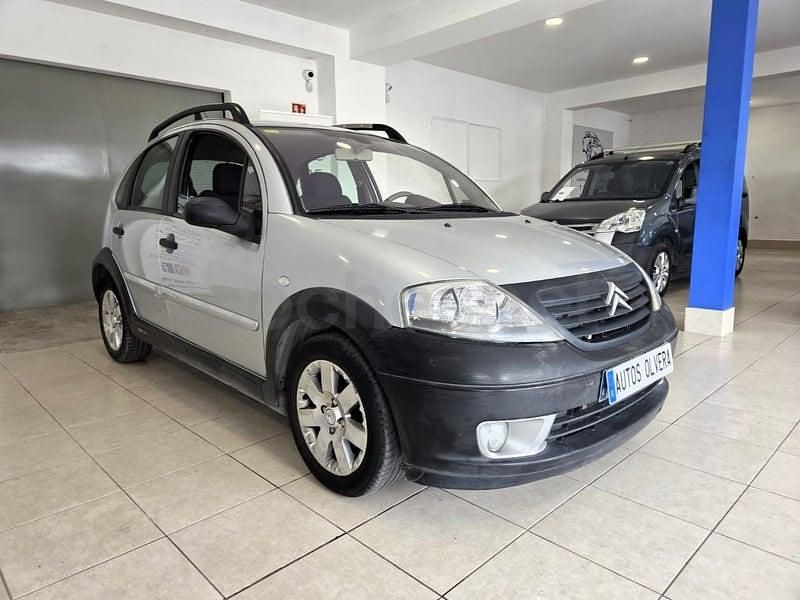 Usado Citroën C3 XTR 92 CV (67 kW) 2004 Gris / plata Berlina