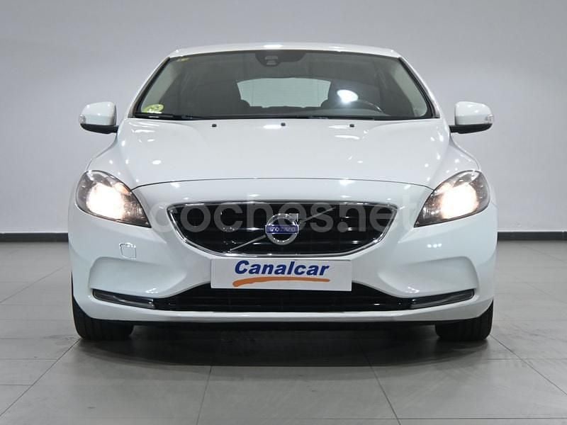 Usado Volvo V40 Kinetic 115 CV (84 kW) 2014 Blanco Familiar