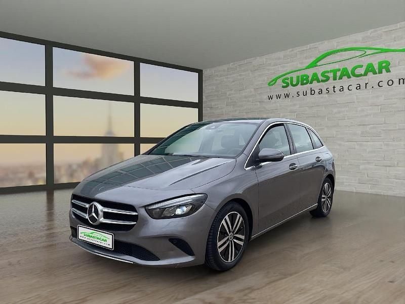 Usado Mercedes B200 150 CV (110 kW) 2020 Gris Monovolumen