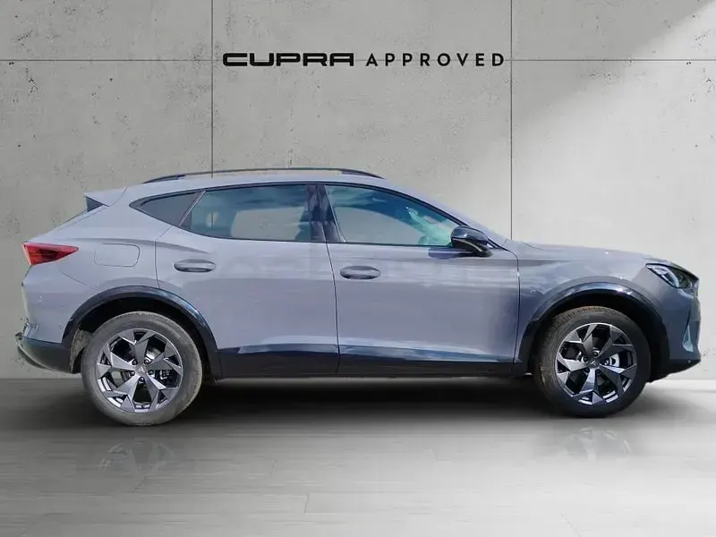 Usado Cupra Formentor 150 CV (110 kW) 2025 Gris / plata SUV