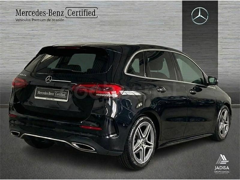 Usado Mercedes B180 136 CV (100 kW) 2022 Negro Monovolumen