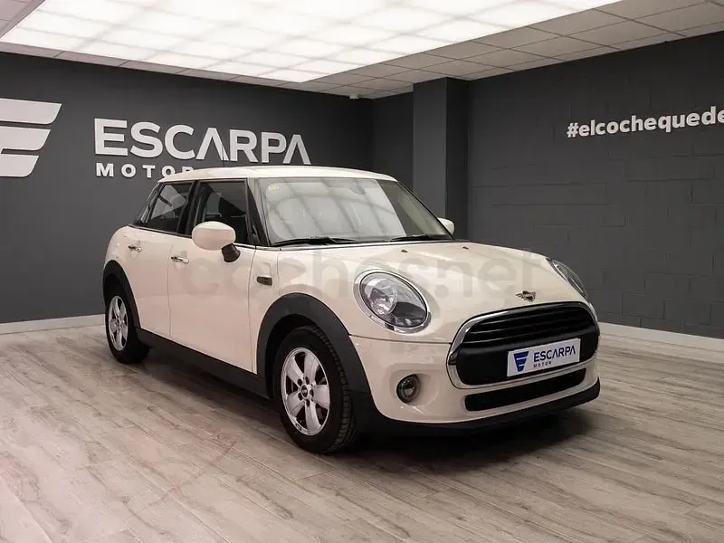 Occasion Mini ONE 102 PK (75 kW) 2020 Wit Hatchback
