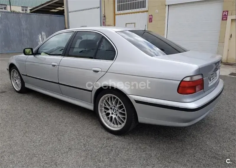 Usado BMW 540 Comfort Edition 286 CV (210 kW) 1998 Gris / plata Berlina