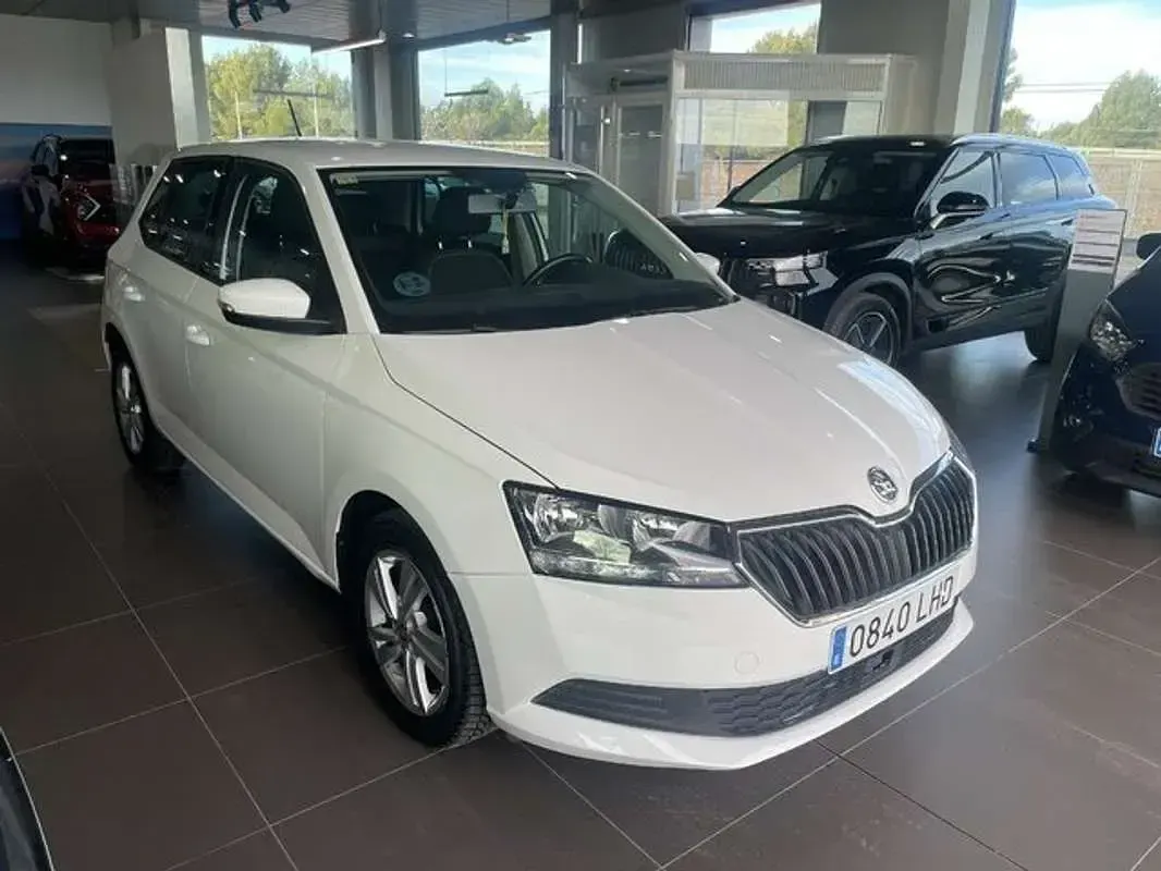 Usado Skoda Fabia Ambition 60 CV (44 kW) 2020 Blanco Utilitario