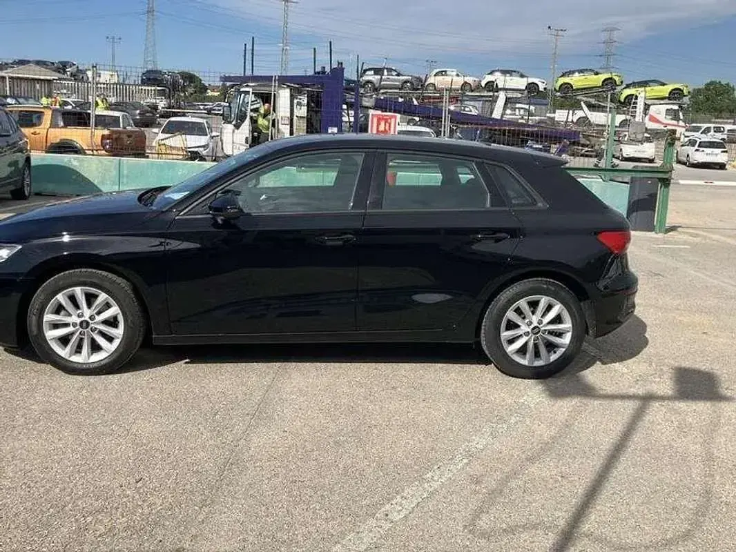 Usado Audi A3 S-Line 110 CV (80 kW) 2022 Negro Berlina