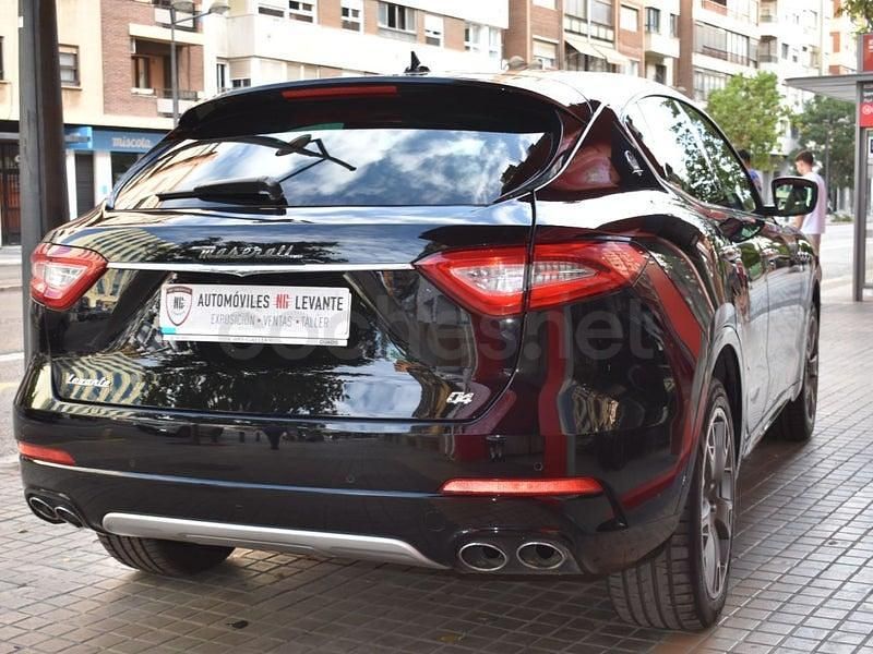 Usado Maserati Levante 275 CV (202 kW) 2017 Negro SUV