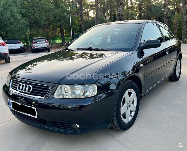 Negro Usado 2001 Audi A3 Ambition Berlina | 4100 € (Un poco caro) - Imagen 1/4