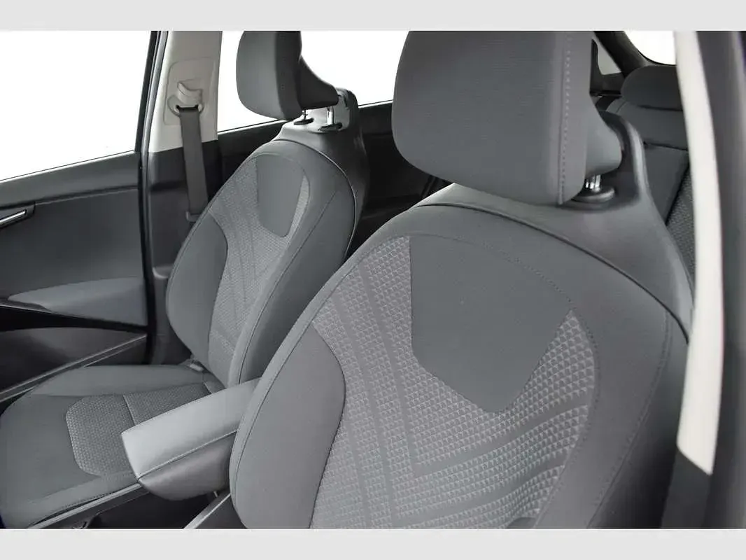 Usado Kia Niro 171 CV (125 kW) 2026 Gris SUV