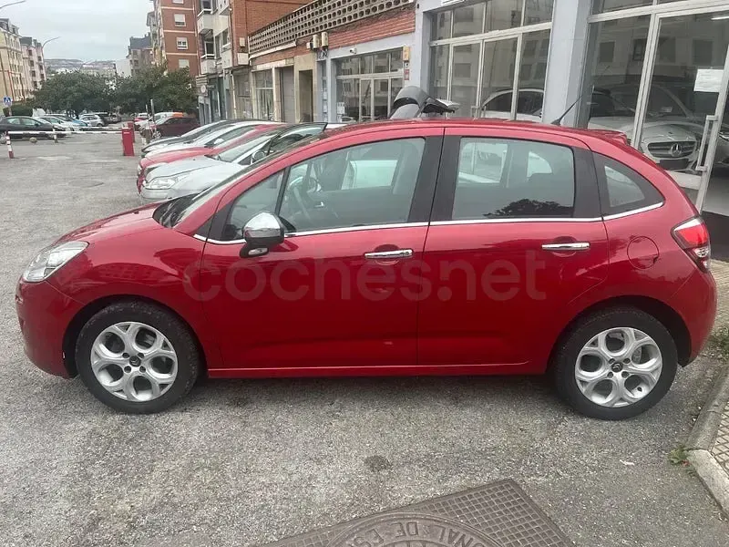 Usado Citroën C3 Feel 82 CV (60 kW) 2015 Granate Berlina