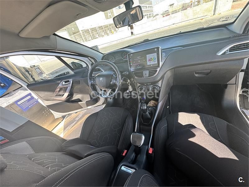 Usado Peugeot 2008 Active 92 CV (67 kW) 2014 Blanco SUV