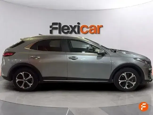 Usado Kia XCeed 141 CV (103 kW) 2021 Gris SUV
