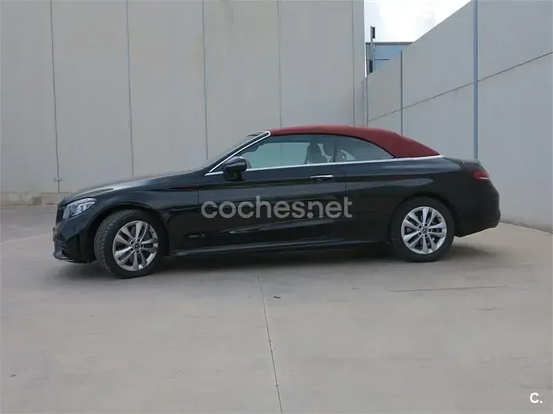 Usado Mercedes C300 258 CV (189 kW) 2019 Rojo Descapotable