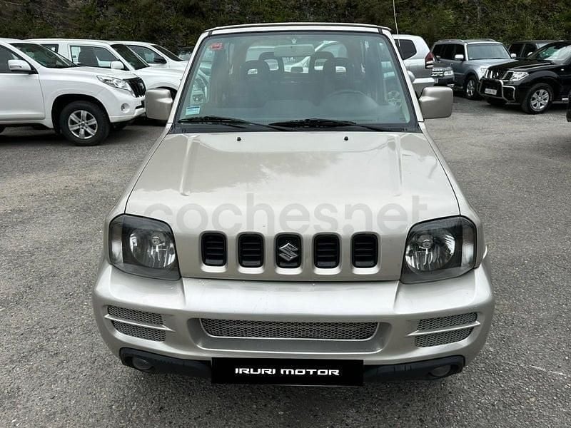Usado Suzuki Jimny 85 CV (62 kW) 2008 Beige SUV