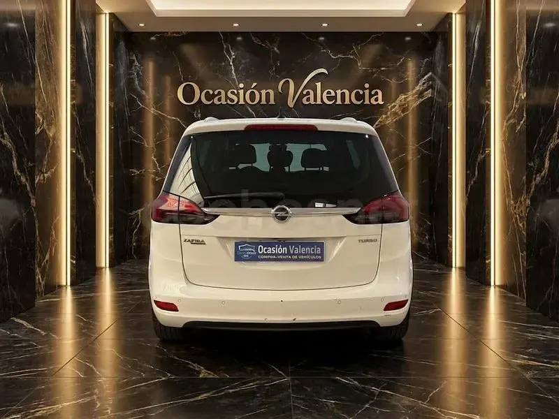 Usado Opel Zafira Family 120 CV (88 kW) 2015 Blanco Monovolumen