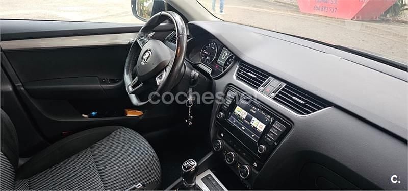 Usado Skoda Octavia Style 110 CV (80 kW) 2017 Marrón Berlina