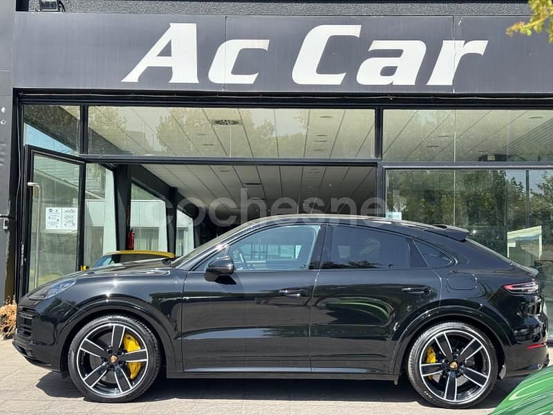 Negro Usado 2023 Porsche Cayenne Turbo S SUV | 129.900 € - Imagen 1/4