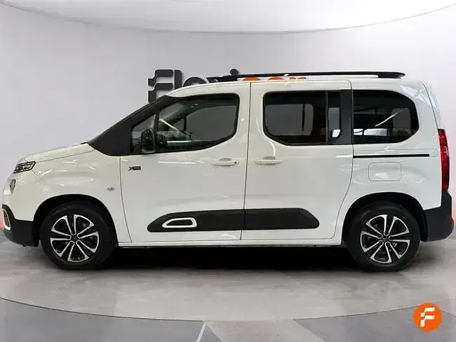 Usado Citroën Berlingo Shine 130 CV (95 kW) 2019 Blanco Monovolumen