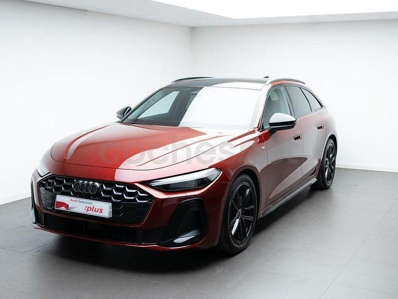 Usado Audi A5 Ambiente 204 CV (150 kW) 2025 Rojo Familiar