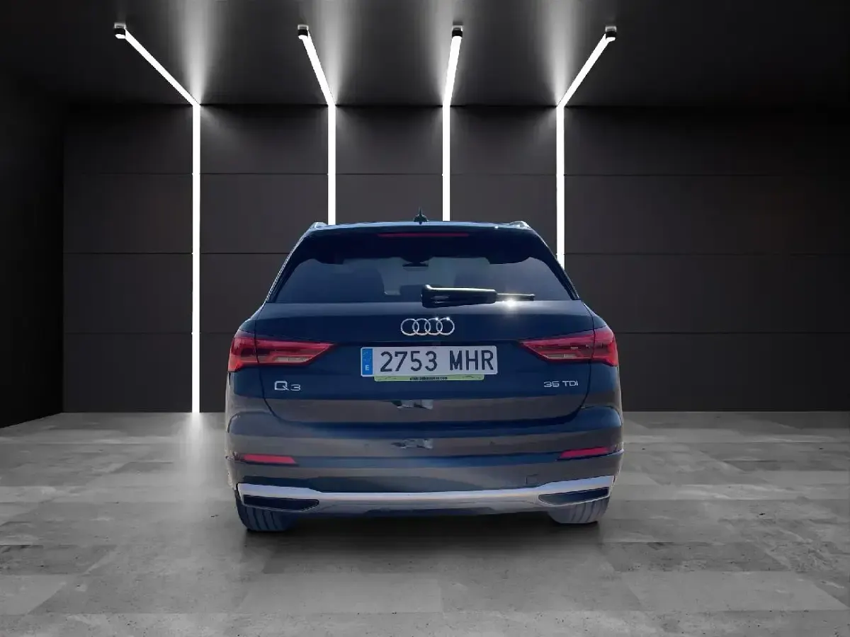 Usado Audi Q3 Advanced Plus 150 CV (110 kW) 2023 Negro metalizado SUV