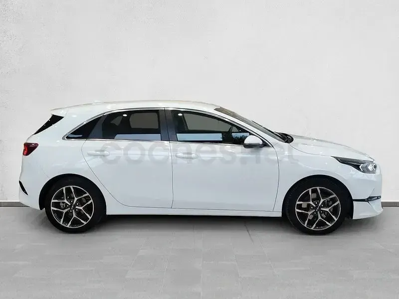 Brugt Kia Ceed 100 HK (73 kW) 2022 Hvid Hatchback
