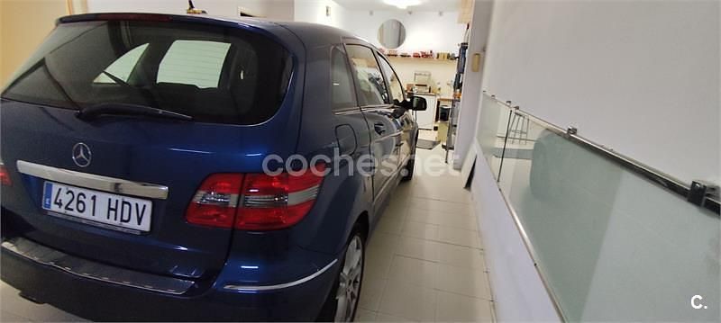 Usado Mercedes B180 109 CV (80 kW) 2009 Azul Monovolumen