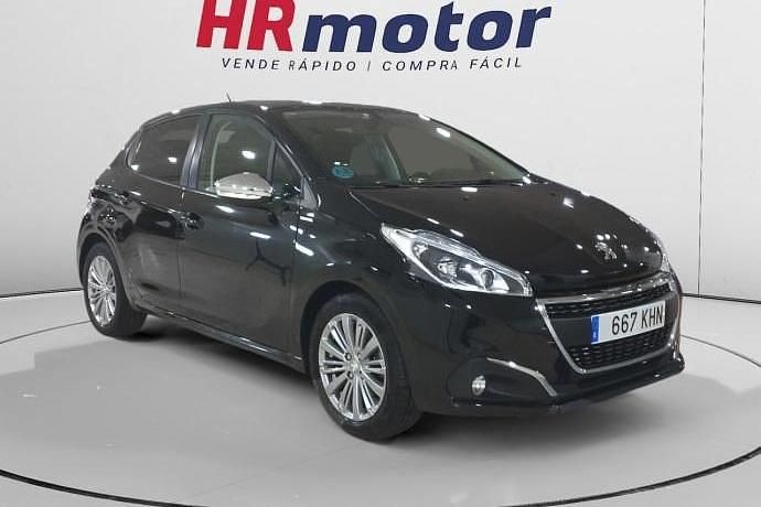 Usado Peugeot 208 Style 82 CV (60 kW) 2018 Utilitario