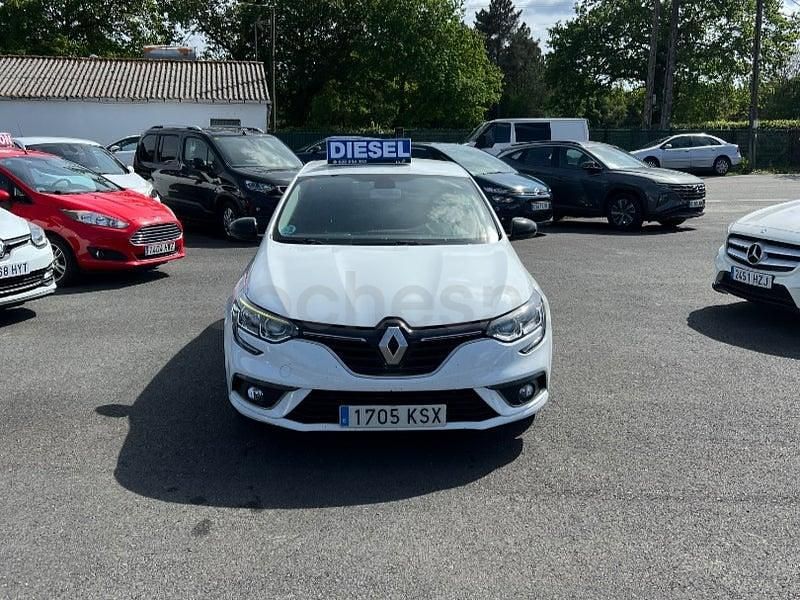 Usado Renault Mégane IV Bose Edition 115 CV (84 kW) 2019 Blanco Berlina