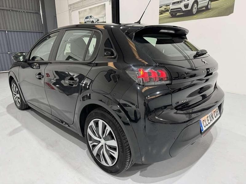 Usado Peugeot e-208 Active 100 kW (136 CV) 2021 Negro Utilitario