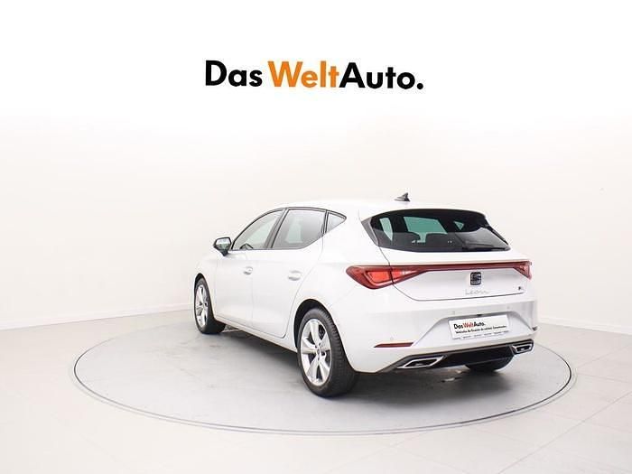 Usado Seat Leon FR 150 CV (110 kW) 2025 Blanco