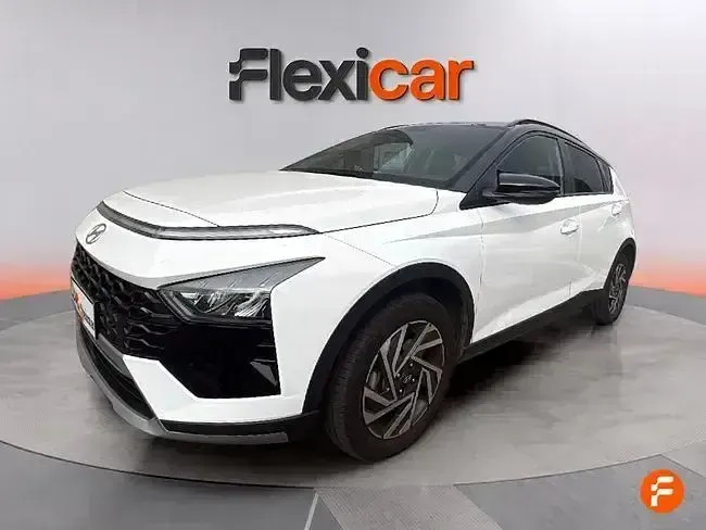 Usado Hyundai Bayon 100 CV (73 kW) 2025 Blanco SUV