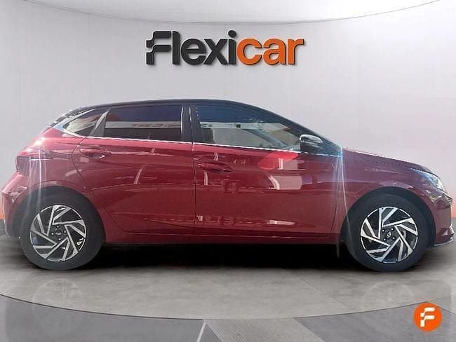 Usado Hyundai i20 100 CV (73 kW) 2025 Rojo Utilitario