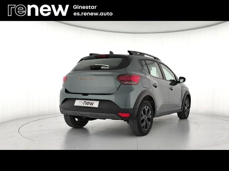 Usado Dacia Sandero Extreme 101 CV (74 kW) 2025 Verde Berlina