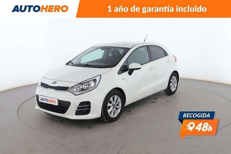 Blanco Usado 2016 Kia Rio Berlina | 8699 € (Precio justo) - Imagen 1/3