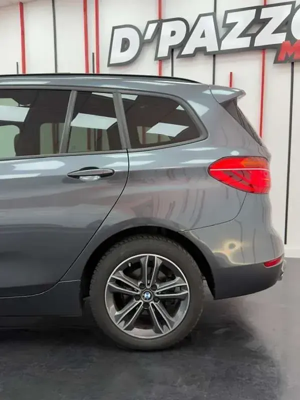 Usado BMW 218 Gran Tourer 150 CV (110 kW) 2021 Gris Monovolumen