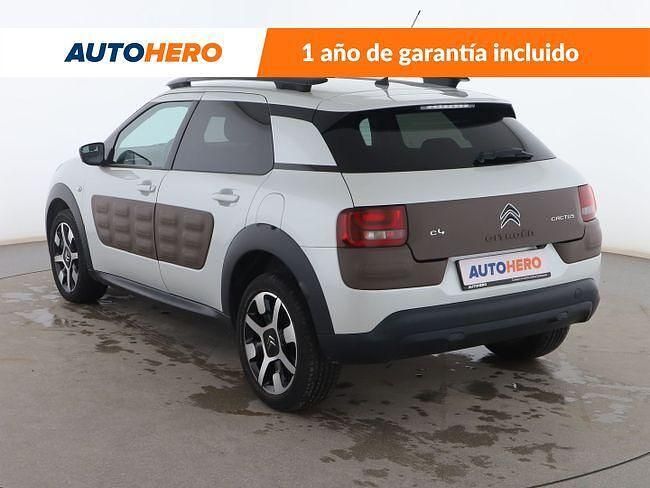 Usado Citroën C4 Cactus PureTech 110 CV (80 kW) 2015 Blanco Utilitario