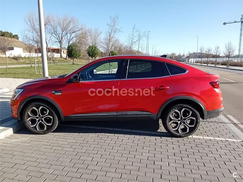 Usado Renault Arkana Techno 140 CV (102 kW) 2023 Rojo SUV