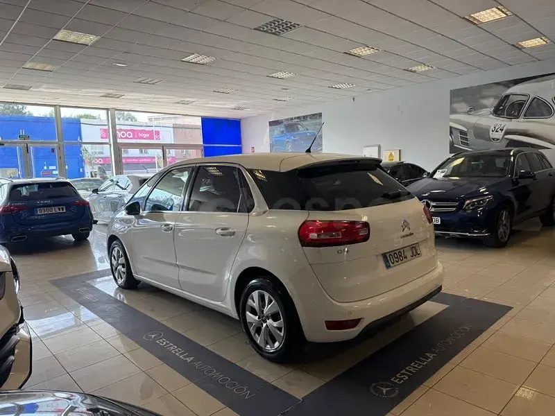 Usado Citroën C4 Picasso Attraction 115 CV (84 kW) 2015 Blanco Monovolumen
