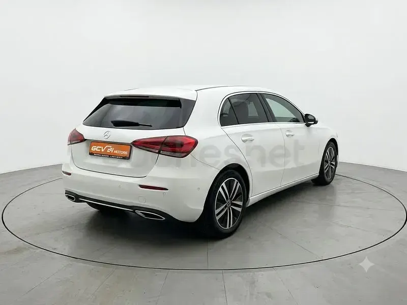 Usado Mercedes A180 136 CV (100 kW) 2019 Blanco Berlina