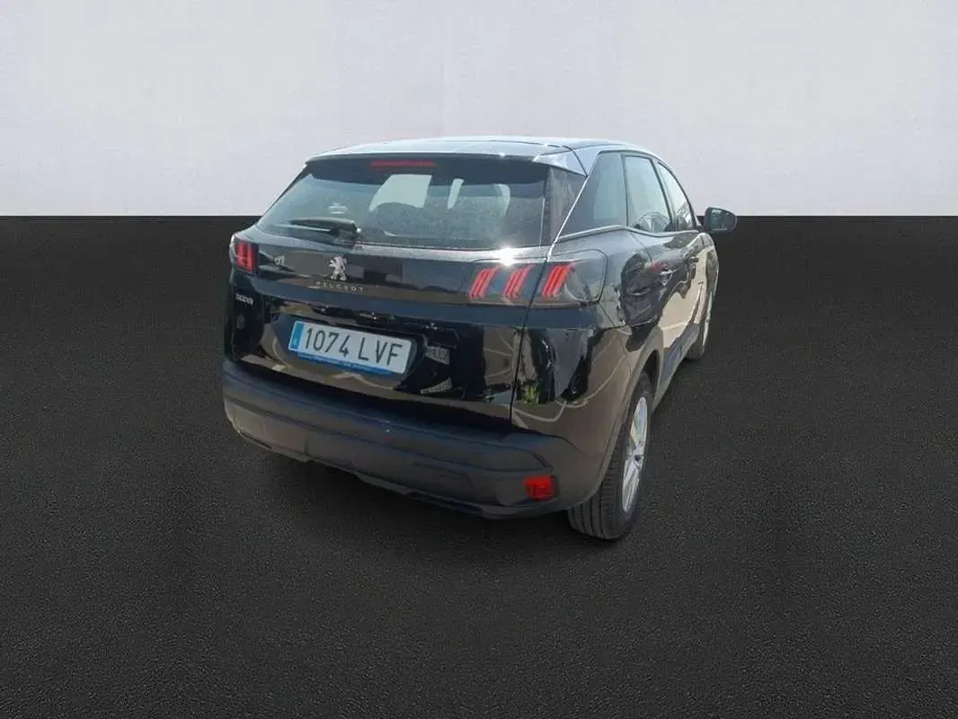Usado Peugeot 3008 Active 131 CV (96 kW) 2021 Negro SUV