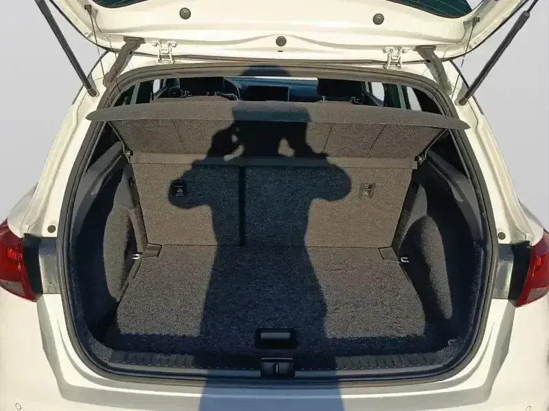 Usado Seat Arona Xperience 110 CV (80 kW) 2022 SUV