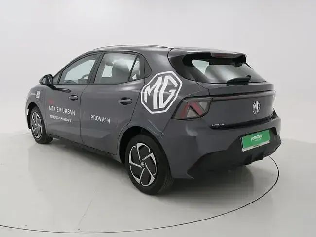 Nuevo MG MG4 EV Comfort 110 kW (150 CV) 2026 Gris Utilitario