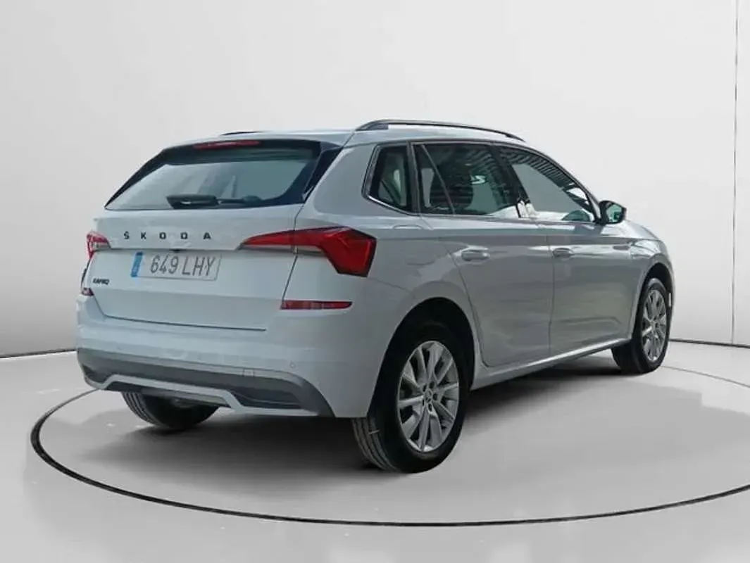 Usado Skoda Kamiq Ambition 116 CV (85 kW) 2020 Blanco SUV