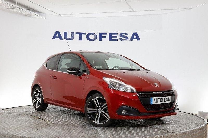 Usado Peugeot 208 GT-line 110 CV (80 kW) 2017 Rojo Utilitario