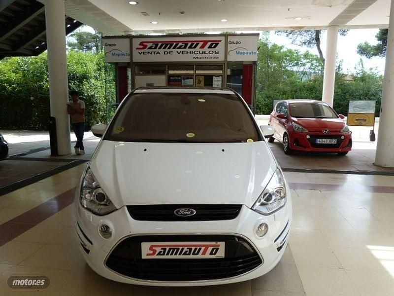 Usado Ford S-MAX Titanium 140 CV (102 kW) 2014 Blanco Monovolumen